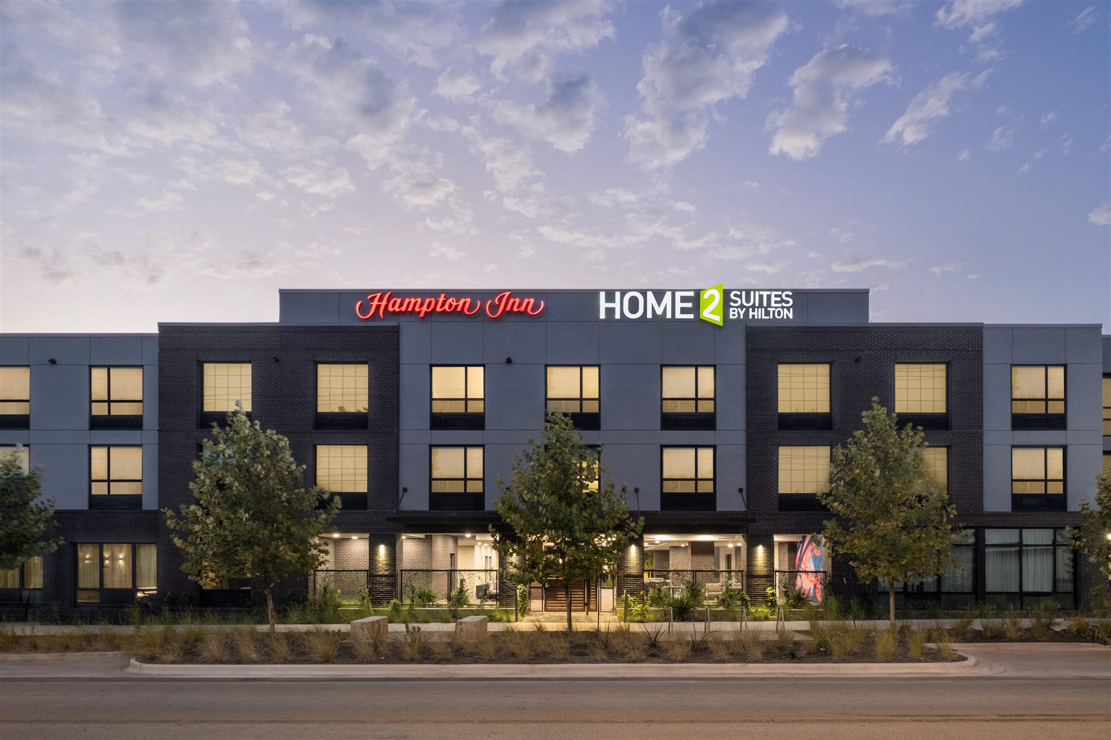 Dual-brand hotel in East Austin at dusk
